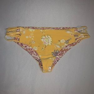 O’Neill swim suit bottoms